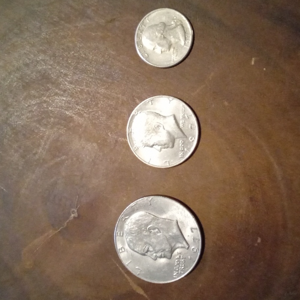 1977 Vintage Currency Birth Set